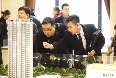 廊坊小長假萬人空巷，城市游樂盛宴帶動房產(chǎn)咨詢熱潮